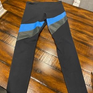 Women’s Under Armour Heat Gear Leggings Size Medium